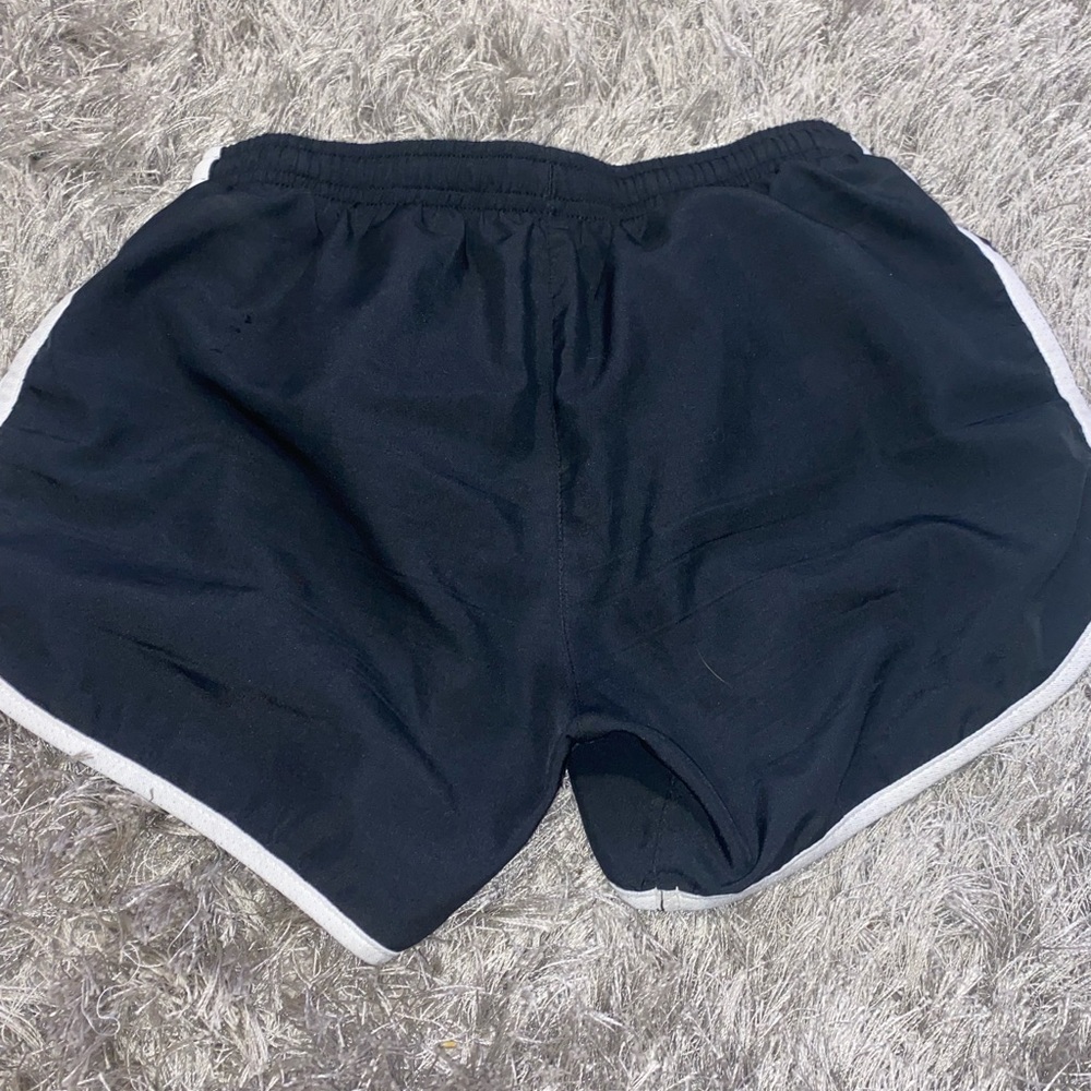 I grew out of these shorts, they are Nike. - Picture 2 of 3